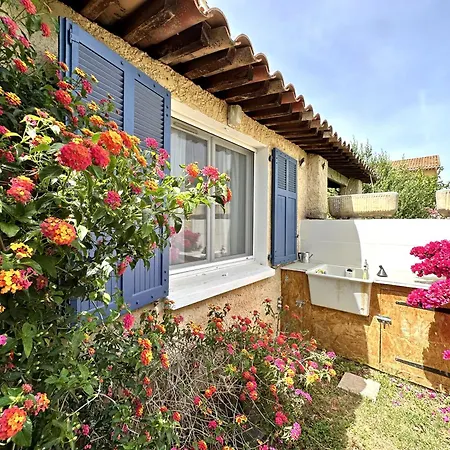 Le Cocon, Pour 2 Personnes A 5 Minutes De La De L'almanarre A Hyères